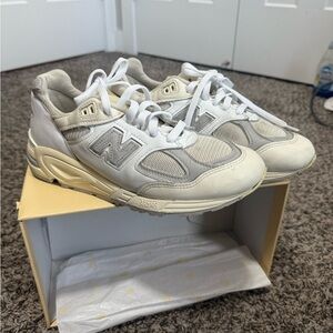 New Balance 990 Mens shoes size mens 8.5